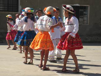 villaserrano.opening Dancing the traditional zapateo dance.